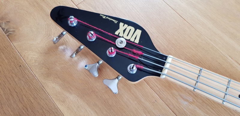 Vox 3504 Standard Bass. Vox-bl10