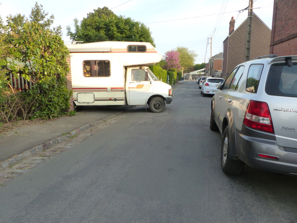 Bedford CF350 - campig car -cellule à rénover Bed-so10