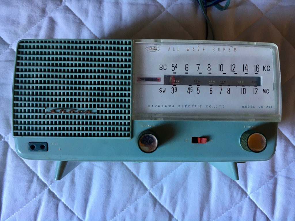 Radio Sharp Vintage UC-228 Img_7711