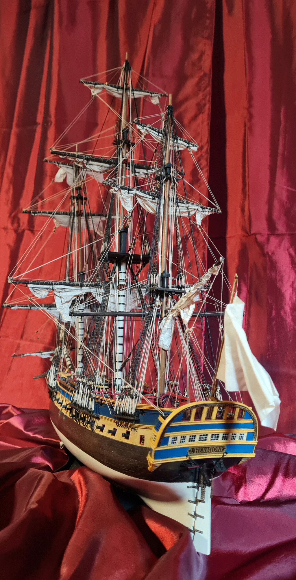 Frégate Hermione [Artesanía Latina 1/89°] de Mistral 615