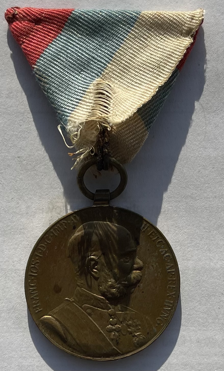 Identification médaille et son ruban 21477e10