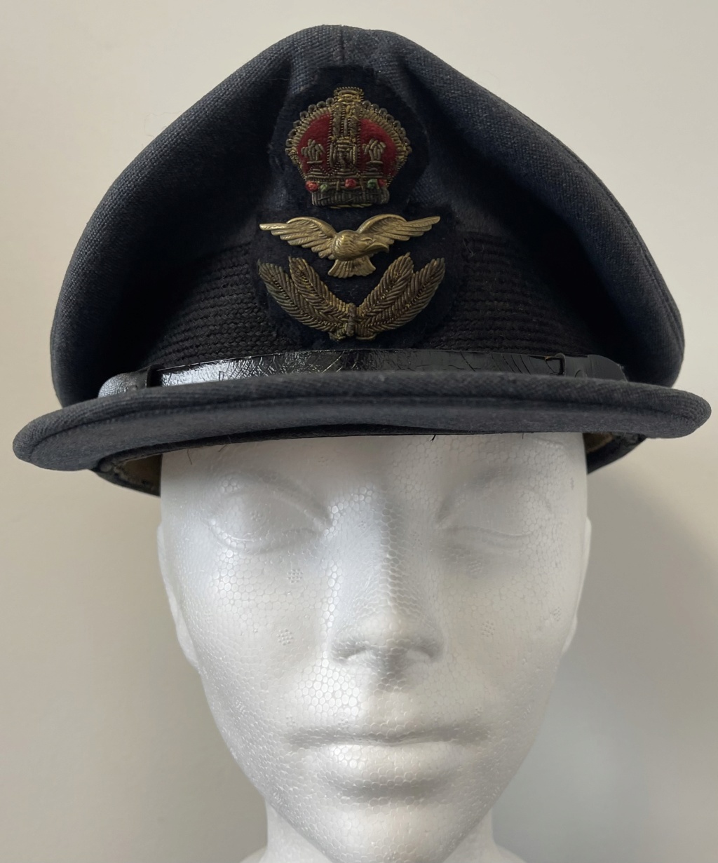 Casquette d’officier de la RCAF WW2 ou Guerre de Corée 451ec510