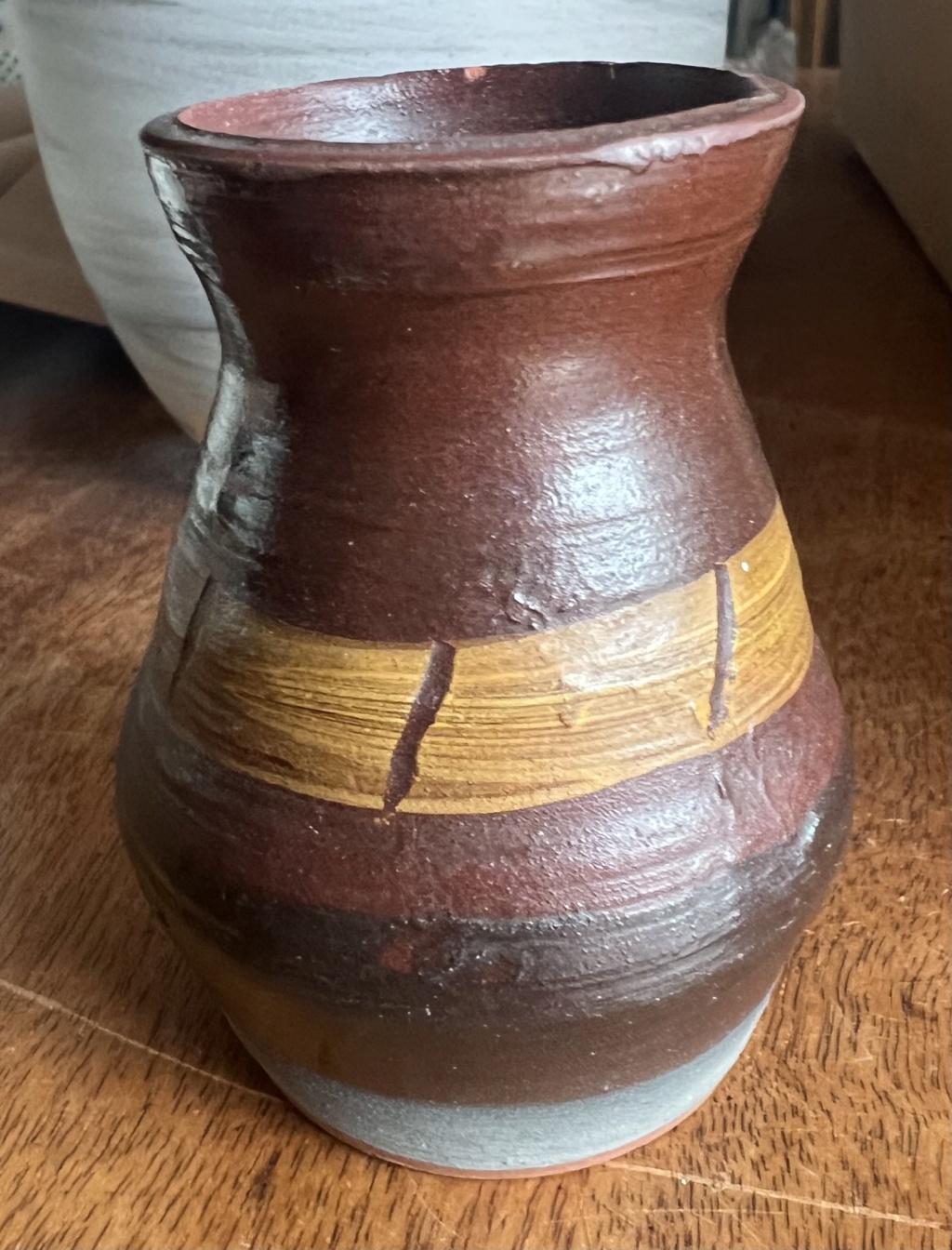 Terracotta vase, RP or LP mark  0ab14510