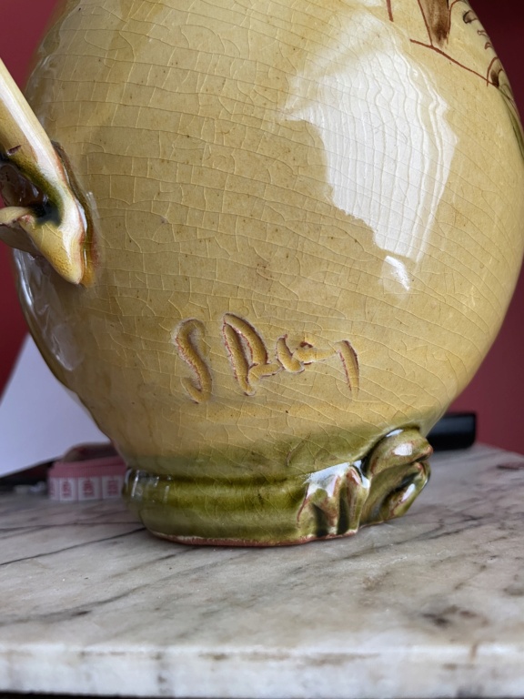 Can anyone help identify the maker and country of origin  0e4de810