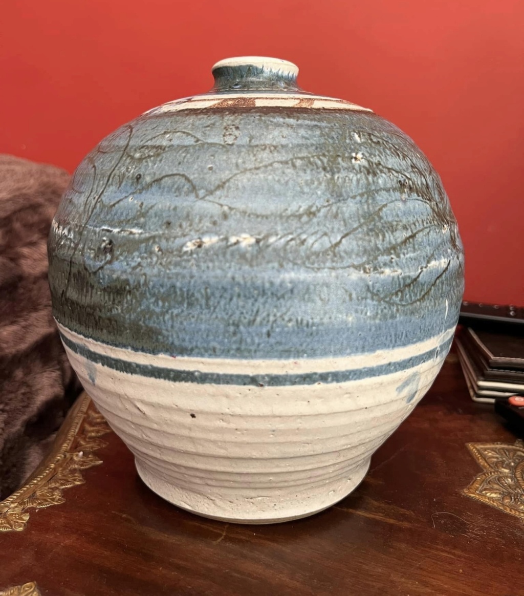 Anyone identify this AS mark on studio pottery vase  5c81fd10