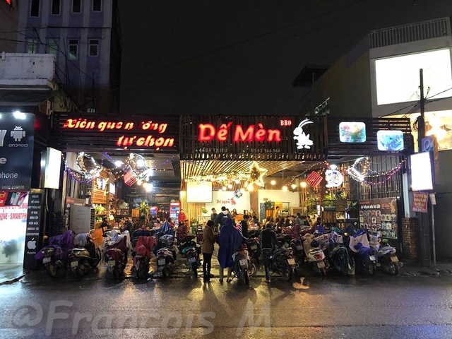 2-Voyage à Hué, Vietnam A48811