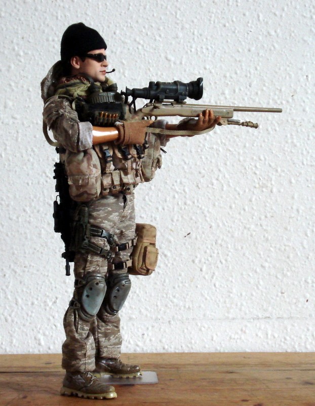 USMC Sniper Tiger Stripes Version par Hot Toy 10293210