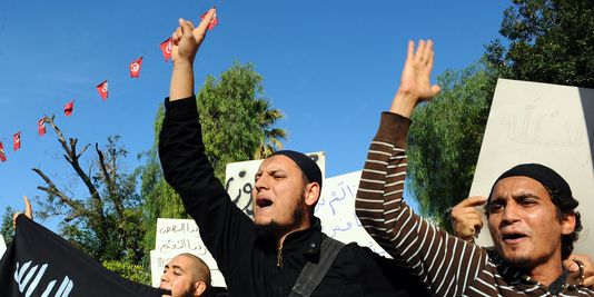 Des salafistes tunisiens participent à une manifestation au Bardo, à Tunis, samedi 3 décembre 2011 177