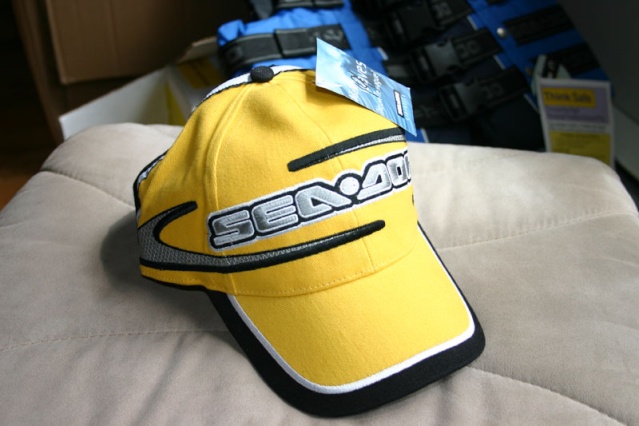 Casquettes sea-doo a vendre 030310