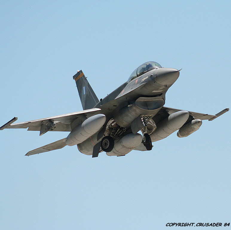 General Dynamics  F16  Falcon - Page 9 F-16d_26