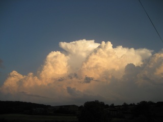Quelques photos de nuages orageux de ce printemps 2007 23050724