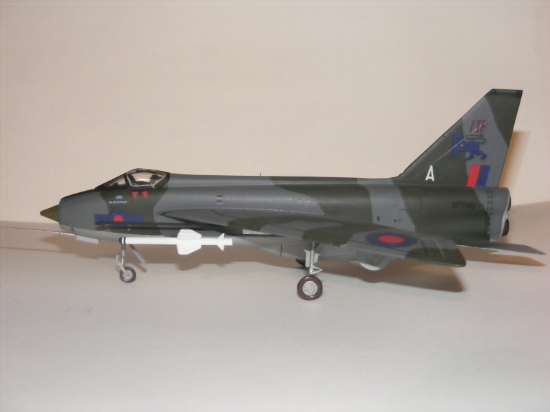 Lightning F-3 Airfix 1/72 (bis) 2007_165