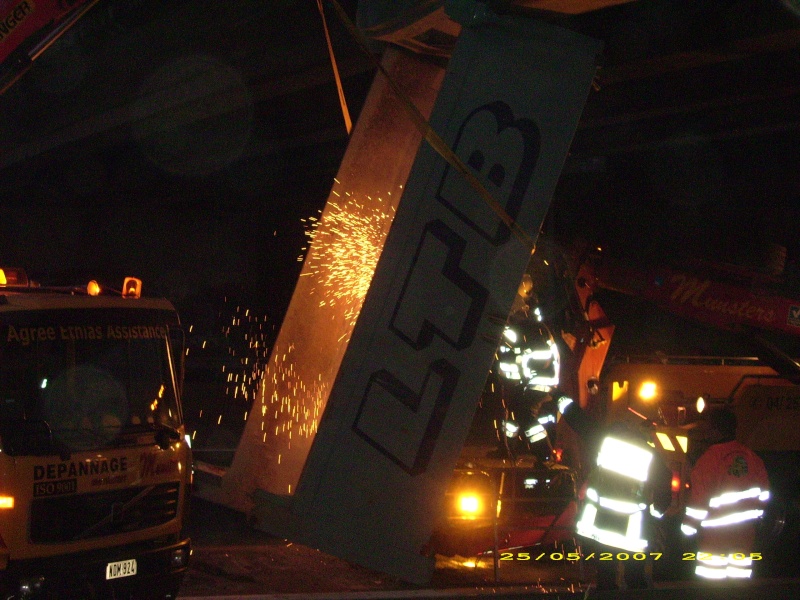 Accident sur E42 à Bierset Dsci1714