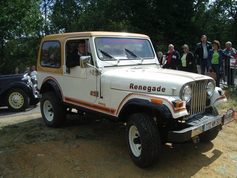 27 eme Tour de Bretagne des voitures anciennes 512