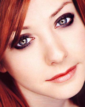 Alyson Hannigan (Willow Rosenberg) 7-lole10