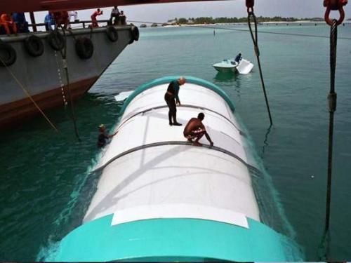 Restoran bawah laut Water210