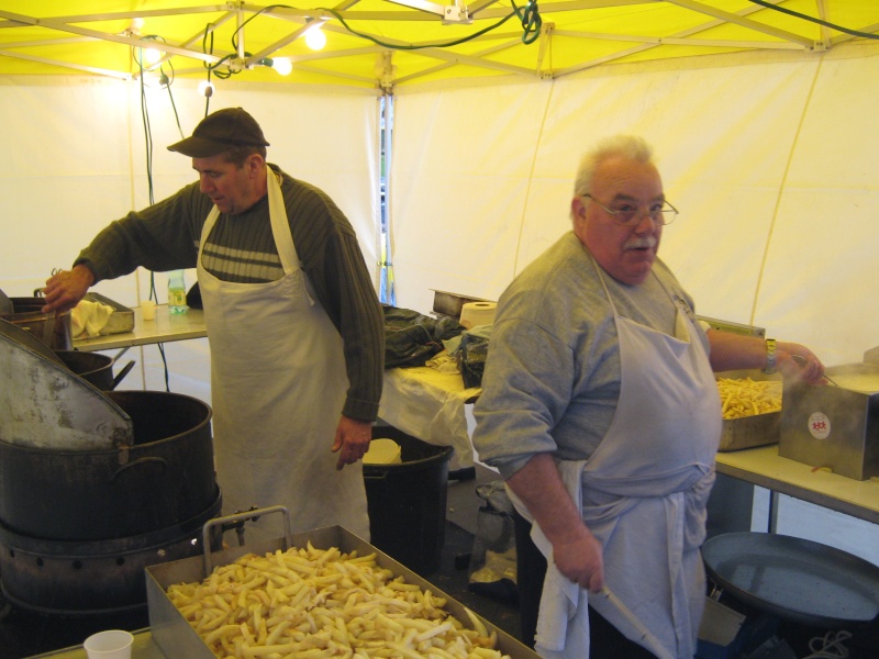 TELETHON 2009 AU HOULME EXPO TUNING ET REPAS MOULE FRITE - Page 4 Extrai88