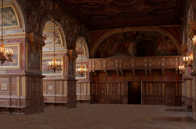 La salle de bal du chteau de Fontainebleau Salle_12