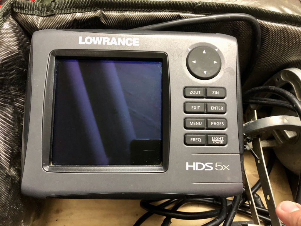 [VENDO - USATO] Lowrance HDS-5x Gen2 con trasduttore 83/200 kHz Img_8310