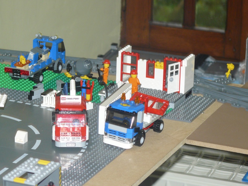 LEGO - La ville depuis ses débuts, son évolution, etc - Page 4 P1180717