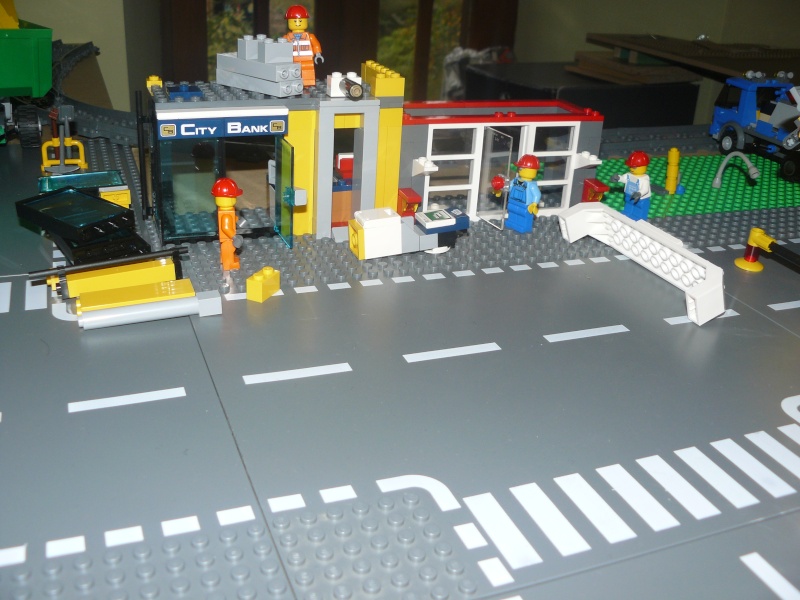 LEGO - La ville depuis ses débuts, son évolution, etc - Page 4 P1180722
