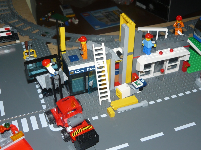 LEGO - La ville depuis ses débuts, son évolution, etc - Page 4 P1180823