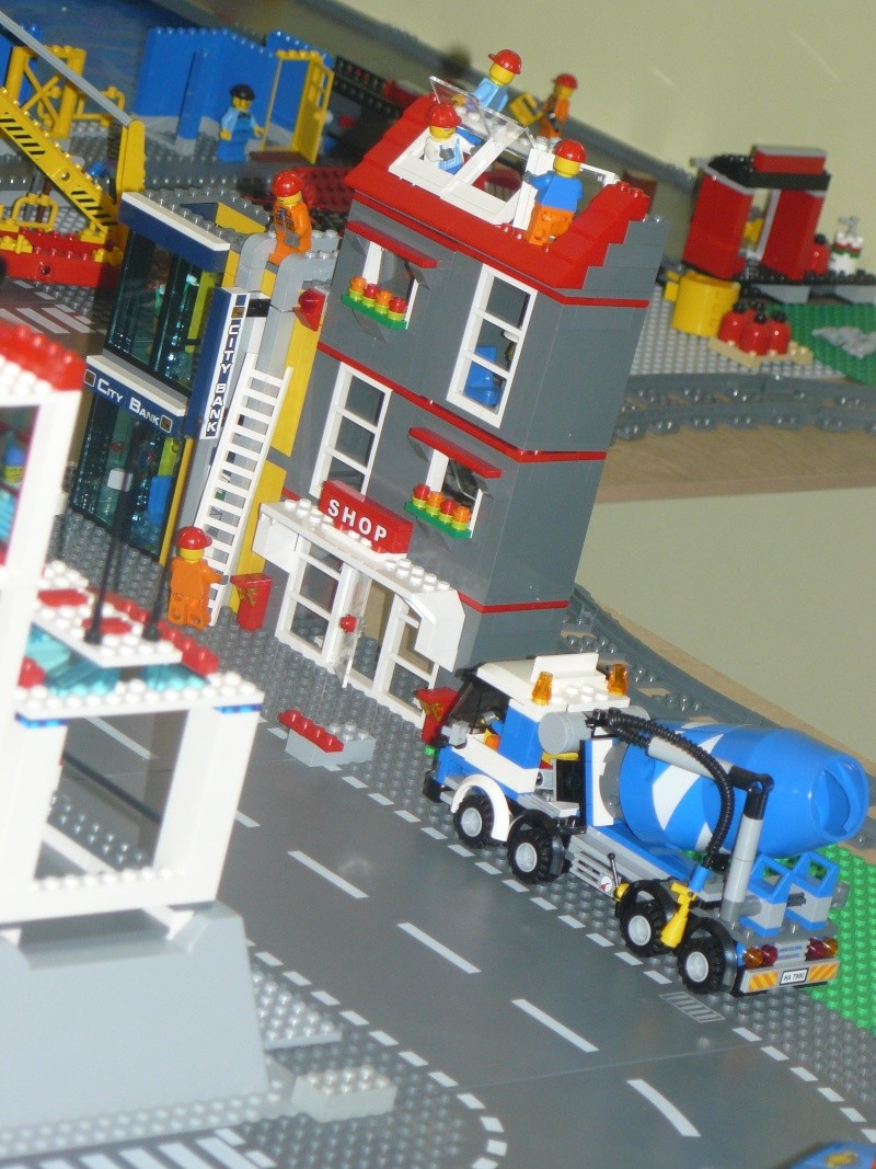 LEGO - La ville depuis ses débuts, son évolution, etc - Page 6 P1190316