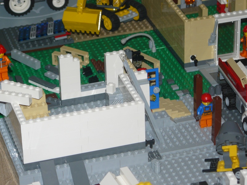 LEGO - La ville depuis ses débuts, son évolution, etc - Page 6 P1190337