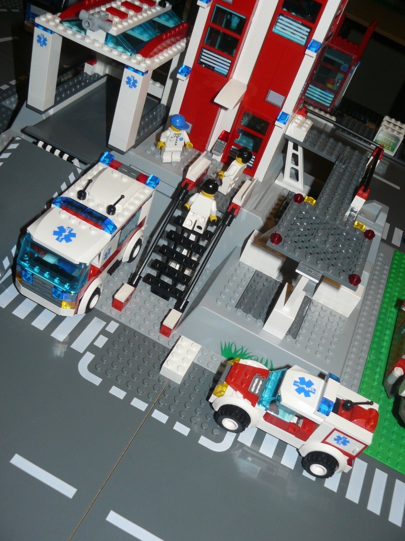 LEGO - La ville depuis ses débuts, son évolution, etc - Page 6 P1190344