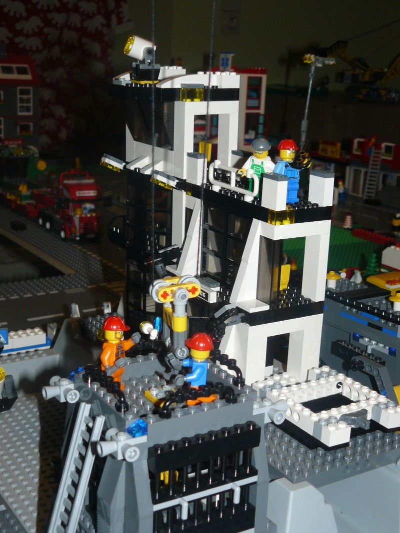 LEGO - La ville depuis ses débuts, son évolution, etc - Page 6 P1210015