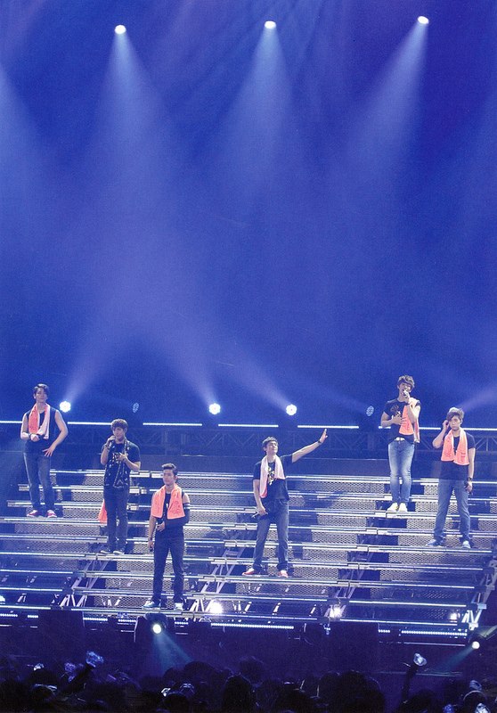[27.12.12] Photobook du DVD ’2PM LIVE 2012 “Six Beautiful Days” in Budokan’ 114