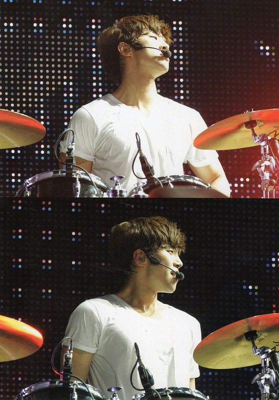 [27.12.12] Photobook du DVD ’2PM LIVE 2012 “Six Beautiful Days” in Budokan’ 414