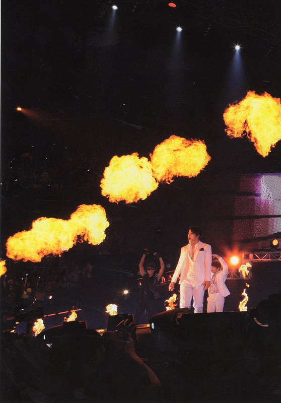 [27.12.12] Photobook du DVD ’2PM LIVE 2012 “Six Beautiful Days” in Budokan’ 911