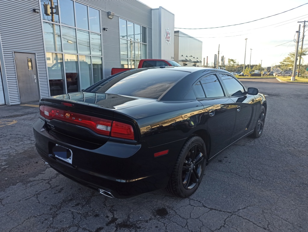 dodge charger 3.6 AWD 2011 Img_2117