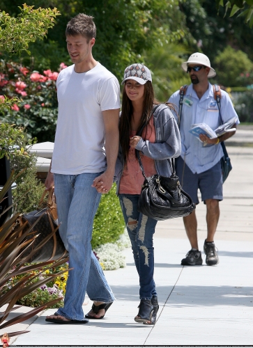 Ashley and Scott Speer returning to her home in Toluca Lake - June 1 Norm1095