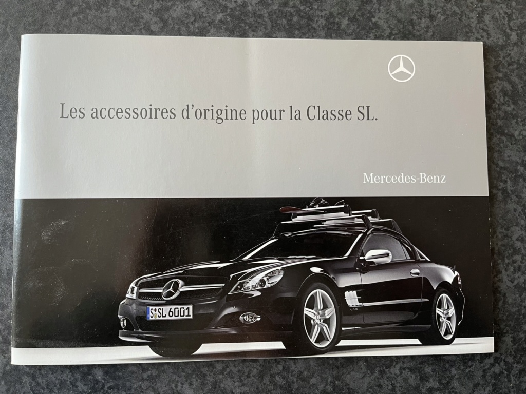 Vente Catalogues Mercedes SL ! Différents modèles. Img_0842