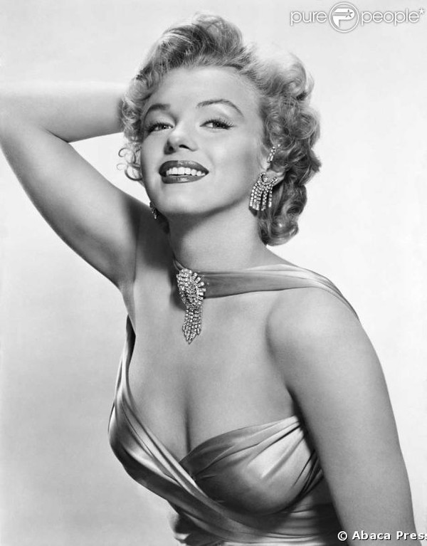 Marylin Monroe( biographie et photos)   (Ninnenne) Cinama43