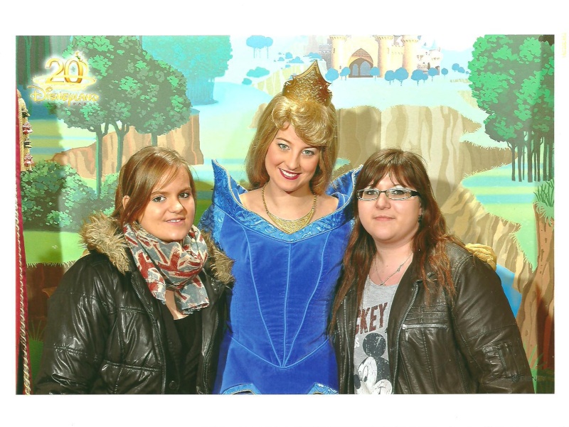 Vos photos avec les Personnages Disney - Page 2 Helloi10