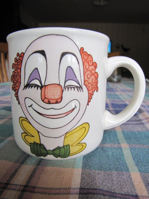 Show us your mugs .... Crown Lynn of course ;) - Page 2 Clownc10
