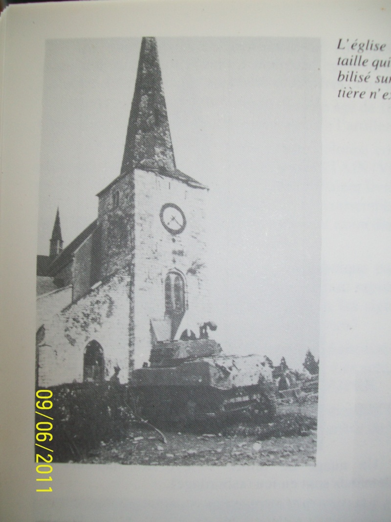 Stuart M5a1 tombé devant l'Eglise de GOÉ. 20510