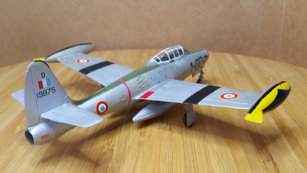 [Restauration] 1/72 Heller F-84G Thunderjet (VINTAGE) 1310