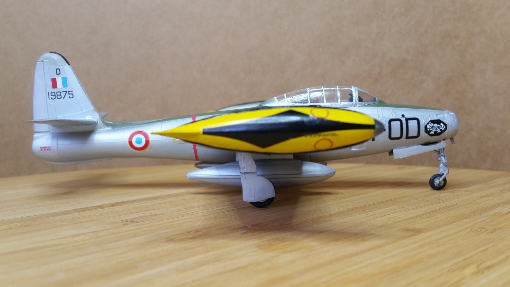 [Restauration] 1/72 Heller F-84G Thunderjet (fini) 1410