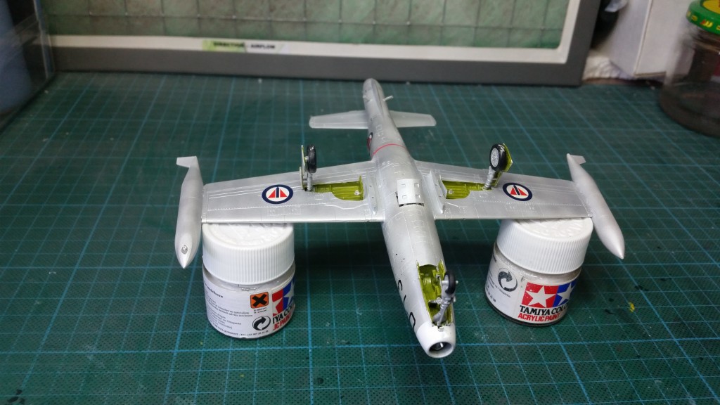 1/72 Academy Republic F-84E/G Thunderjet 2810