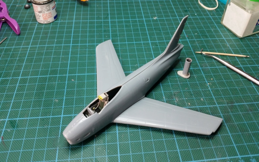 1/72 Sword FJ-2 Fury F410