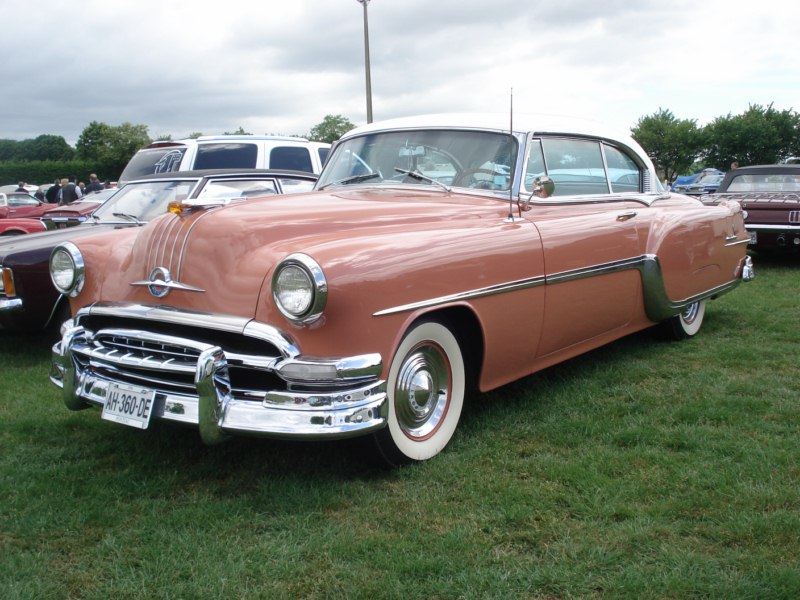 Plusieurs photos : Pontiac ...de 1946 à 1959 Dsc05210