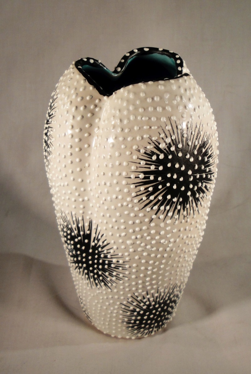 Can any help with this Italian(?) mid-century vase - maybe Serafino Volpi Deruta12