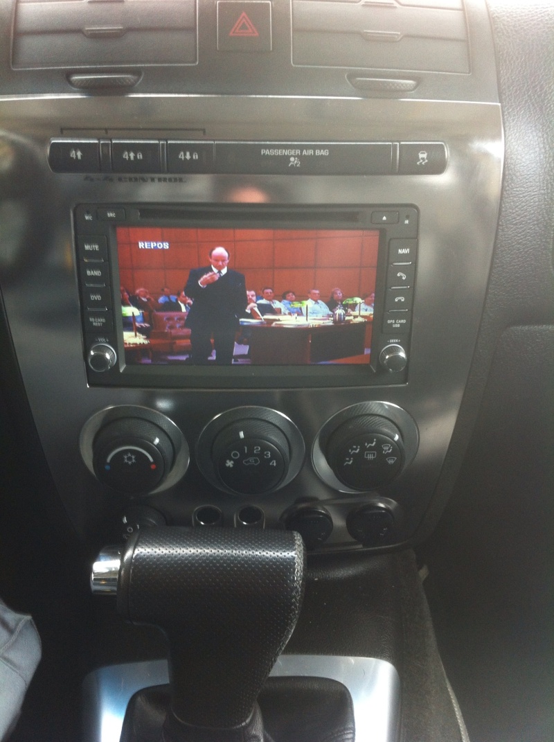 installation gps dvd bluetooth...Hummer h3 Photo311