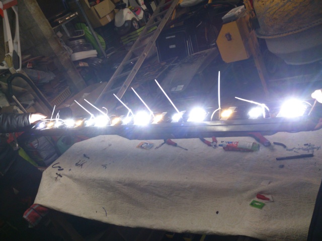fabrication d'une rampe d'eclairage  Dsc_0111