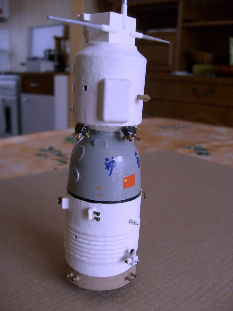 Shenzhou [ Trumpeter 1/72] -Montage de Félix.22 2911