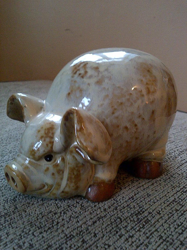 Id help please? lovely glazed pig - Chinese Img-2053